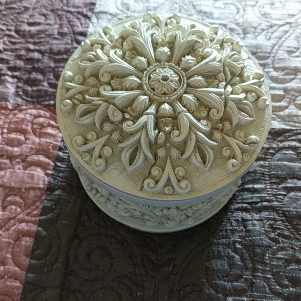 Bombay Candle